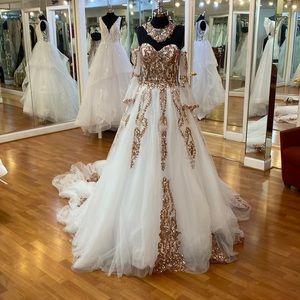 ✔️ white and rose gold sparkle wedding gown with corset